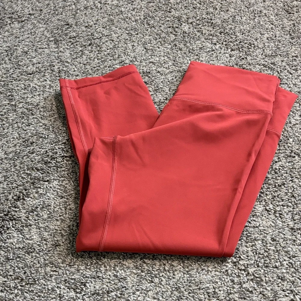 Lululemon Wunder Under Crop (High-Rise) *Full-On Luxtreme 21" size 10